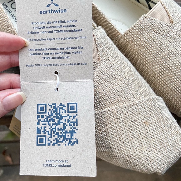 TOMS Women's Alpargata Natural Heritage Canvas Slip-On Loafers. Round toe flats - Picture 12 of 17